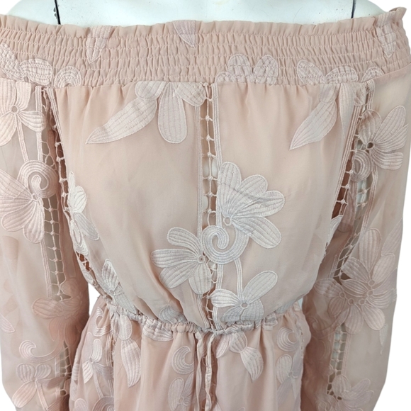 Lovers + Friends Kory Off The Shoulder Dress Womens Small Blush Pink Long Sleeve - Picture 4 of 15